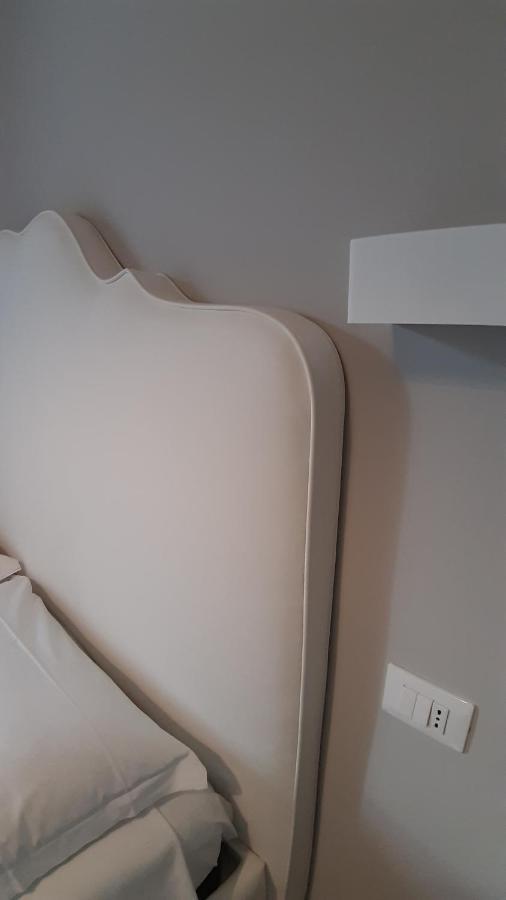 B&B Suite 44 Pesaro Buitenkant foto